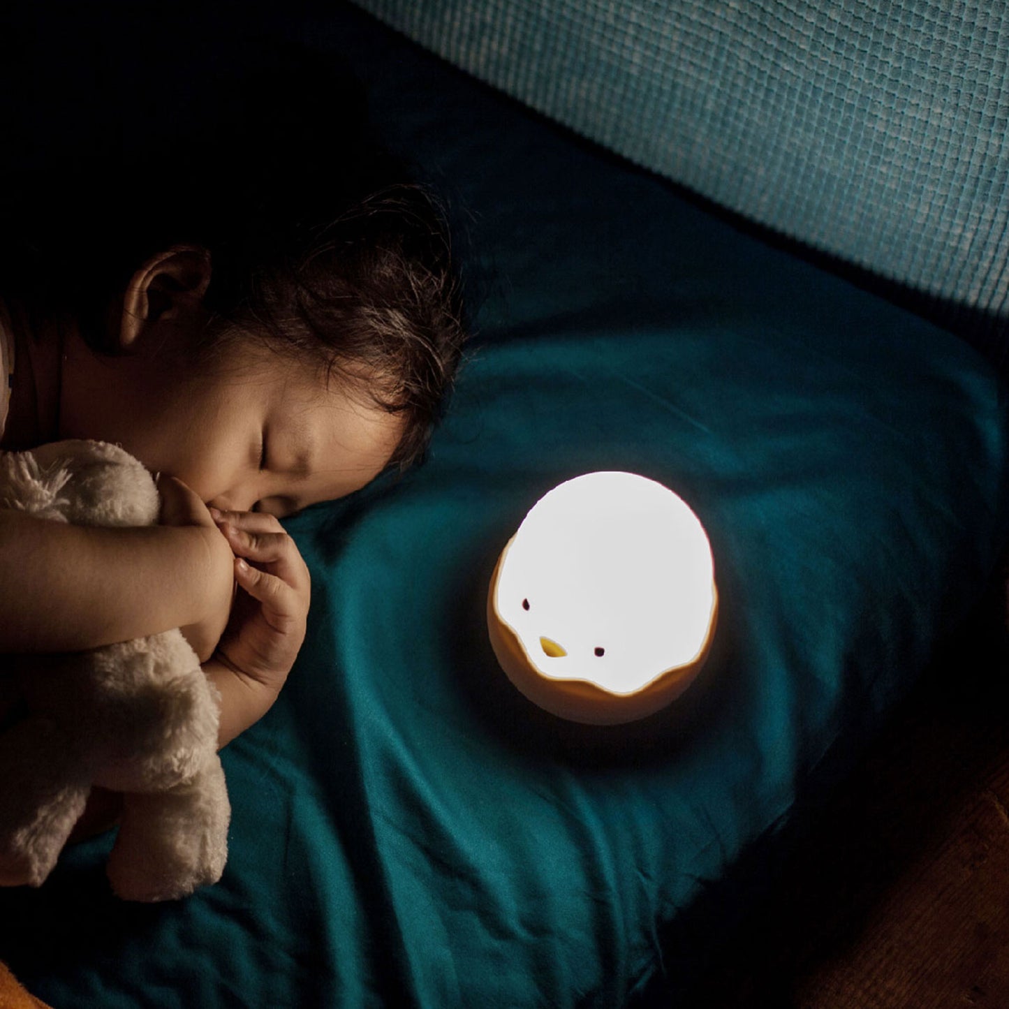Wobbly Chicky Night Lamp